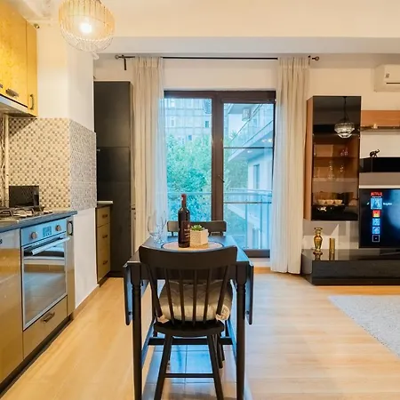 Elegant & Newly Renovated Gem *