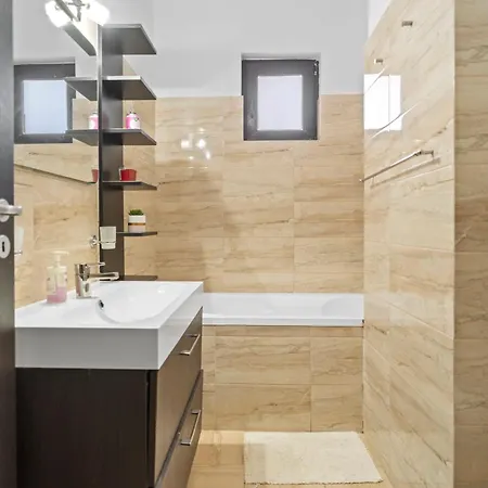 Elegant & Newly Renovated Gem *