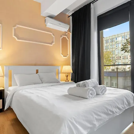 Elegant & Newly Renovated Gem *